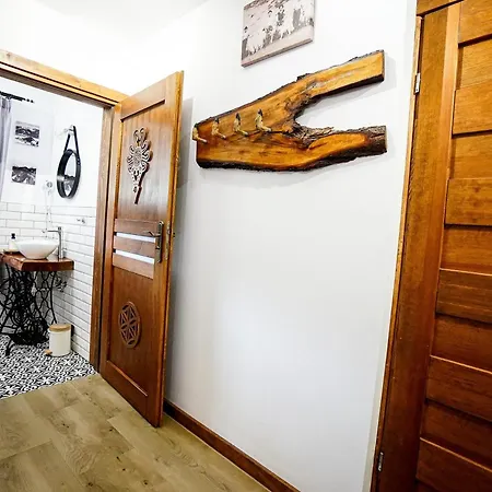 Malo Izba Δωμάτια σε οικογενειακή κατοικία